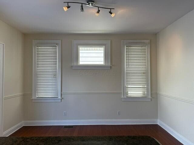 Building Photo - 402 Southwood Ave