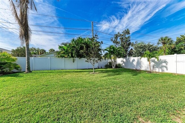 Building Photo - 6000 Bayou Grande Blvd NE