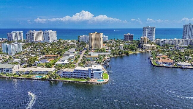 Building Photo - 1200 Hibiscus Ave