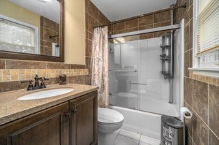 Building Photo - 4 Red Maple Ct