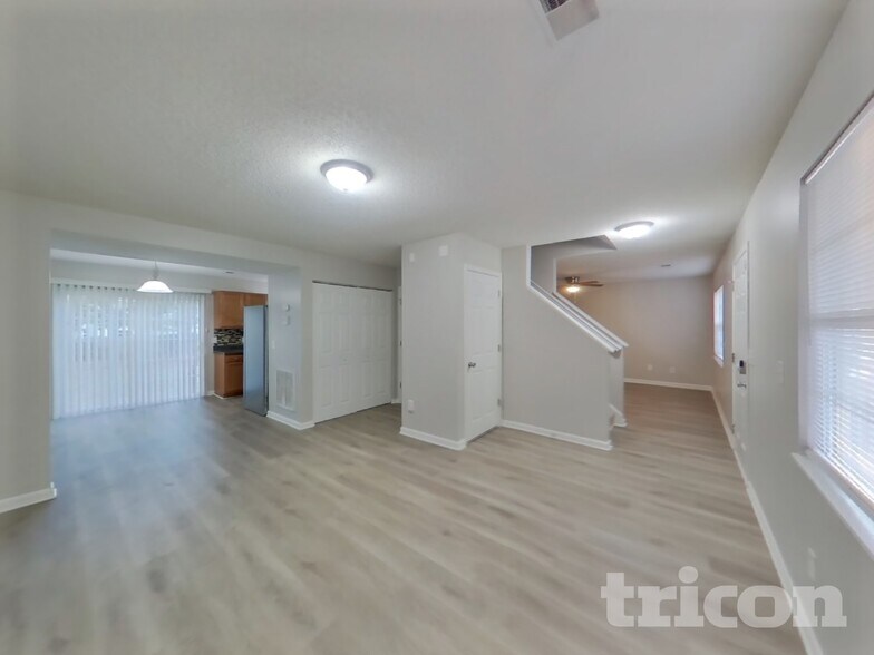 Building Photo - 131 Quiet Grove Dr