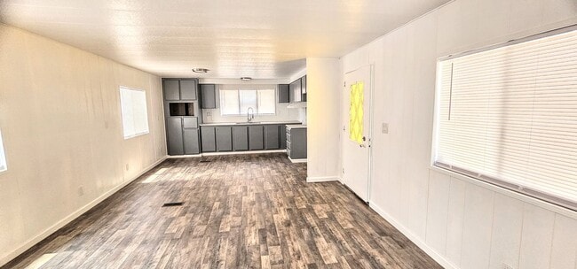 Building Photo - Rancho De Oro