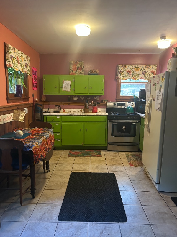 Building Photo - 9 Bayview Dr