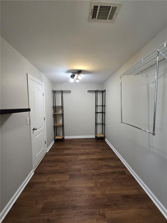 Building Photo - 3845 Dalwood Dr