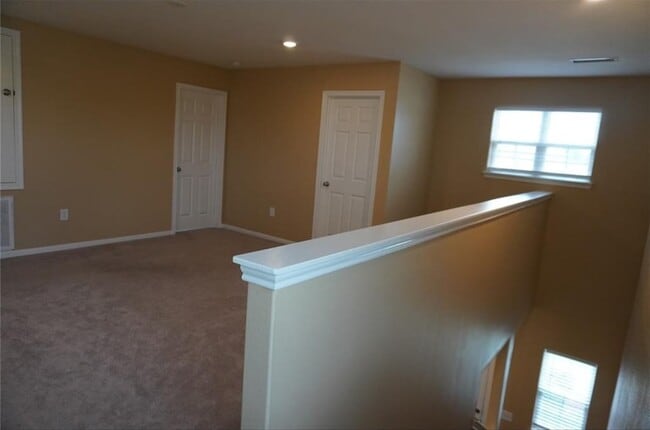 Building Photo - 14503 Overland Pass