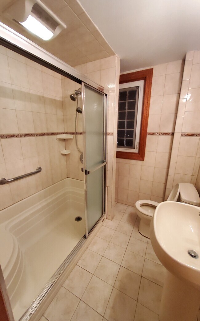 Building Photo - 65 Fulton Ave