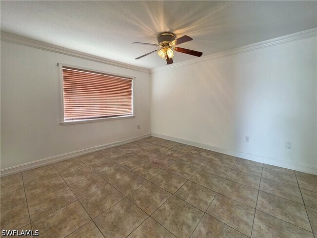 Building Photo - 3407 Winkler Ave