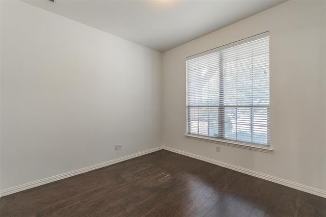 Building Photo - 15300 Mallard Creek St