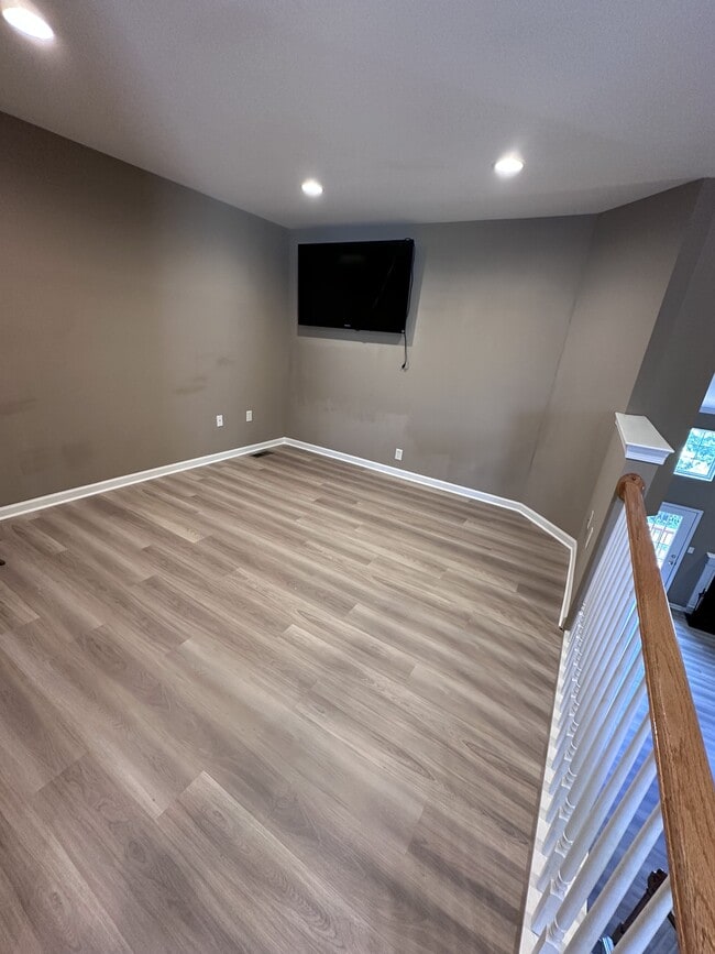 Building Photo - 1413 Lexington Way
