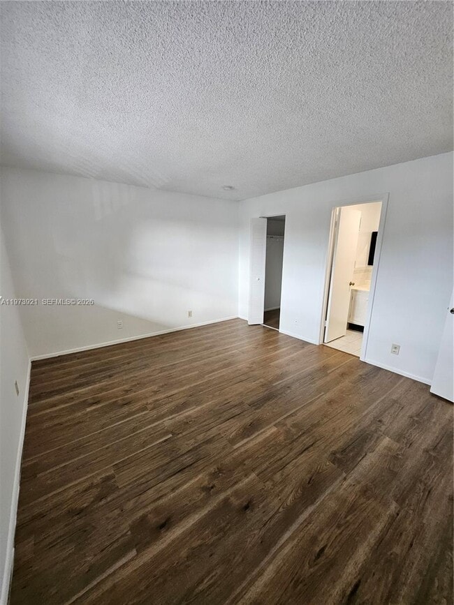 Building Photo - 7911 N Colony Cir