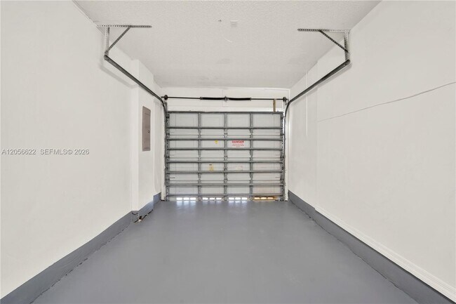 Building Photo - 16301 SW 100th Terrace