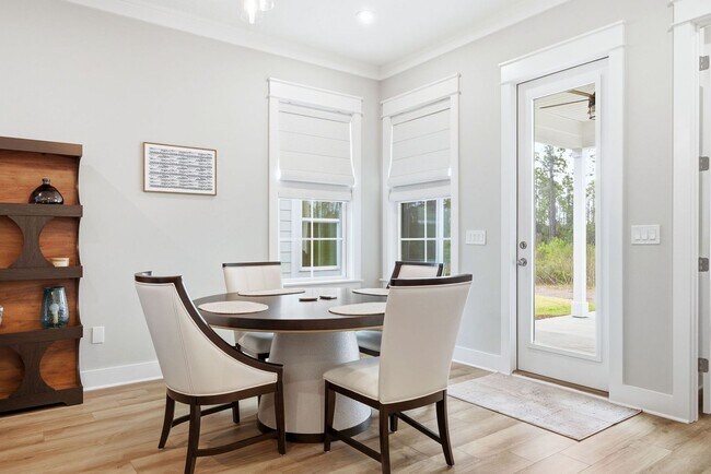 Building Photo - 323A Suwannee Dr