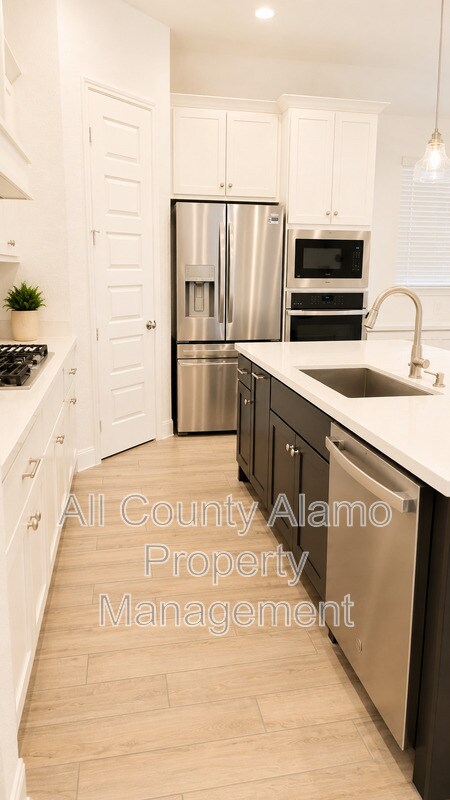Building Photo - 335 Alpine Lks