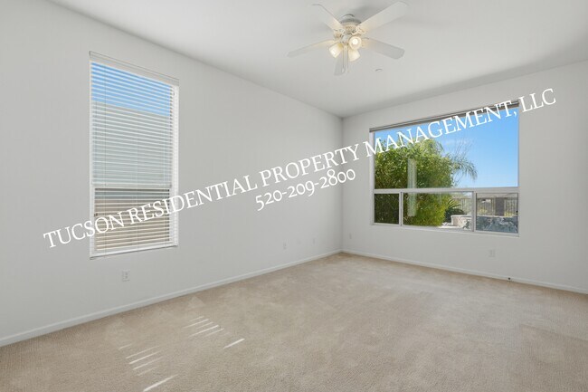 Building Photo - 13245 N Booming Dr