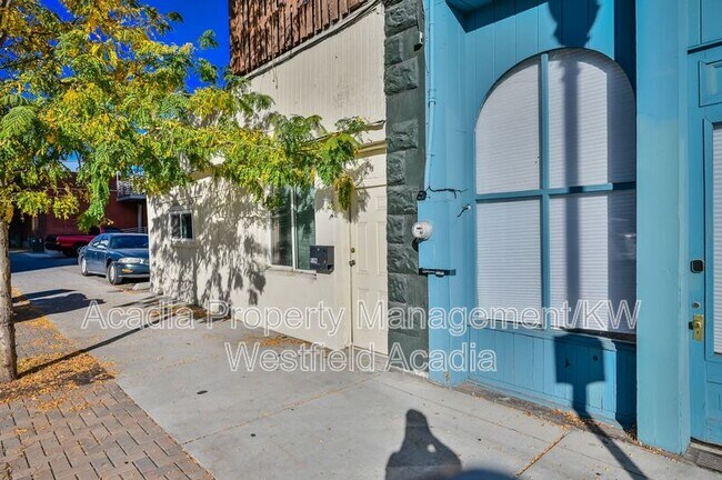 Building Photo - 50 Freedom Blvd 200 W