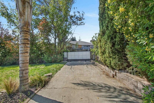 Building Photo - 3937 Orangewood Dr