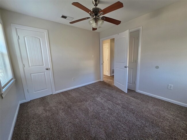 Building Photo - 11815 Oberlin Dr