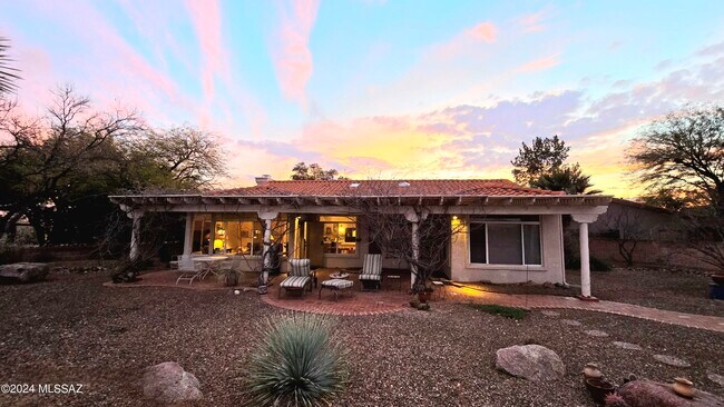 Building Photo - 14770 N Windshade Dr