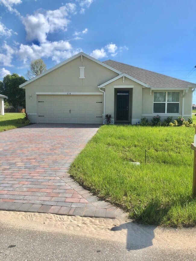 house for rent - 238 SW 11th Ter