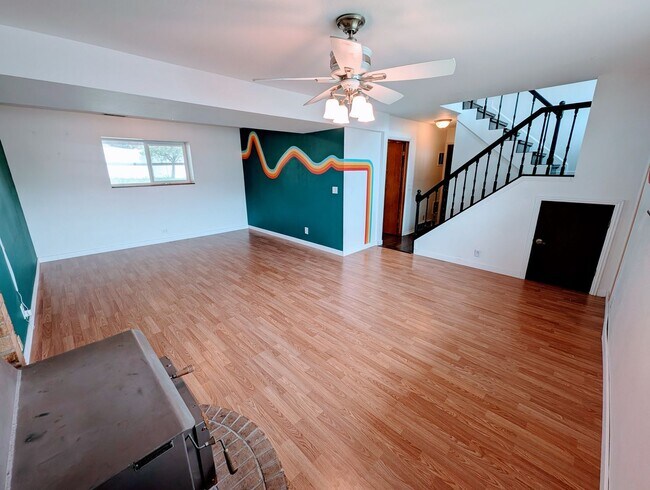 Building Photo - 11843 S Cedar Ridge Rd