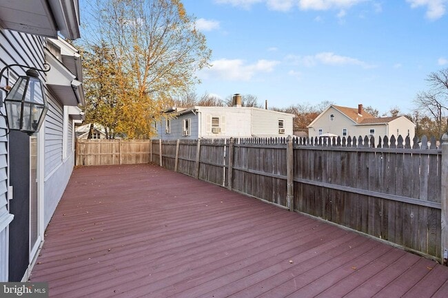 Building Photo - 230 Washington St