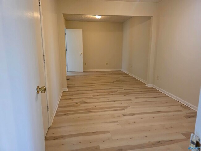 Building Photo - 145 Harris Rd NW