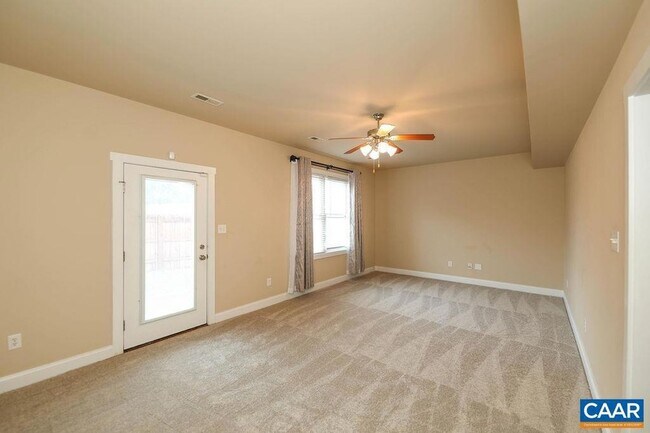 Building Photo - 328 Marquette Ct