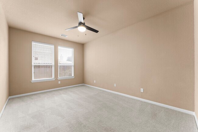 Building Photo - 21127 Gladys Yoakum Dr
