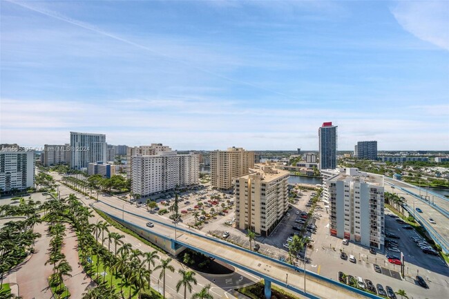 Building Photo - 1800 S Ocean Dr