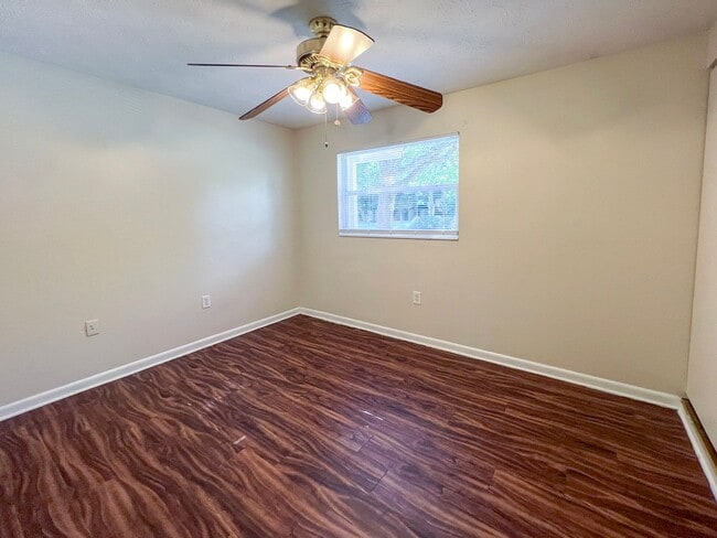 Building Photo - 3/2 House Near UF - Available mid-July 2026!