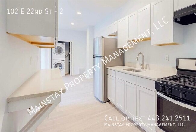 Building Photo - 102 E 22nd St