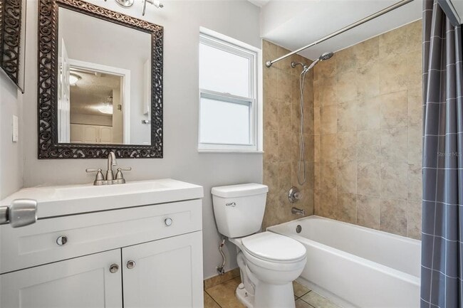 Building Photo - 2720 Sunrise Ct