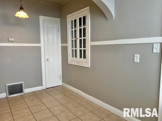 Building Photo - 2133 N Division St