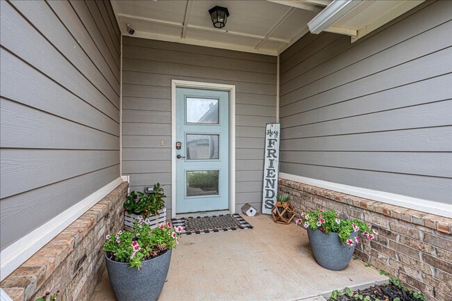 Building Photo - 10300 Glover River Dr