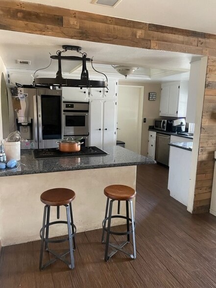 Building Photo - 763 N Fillmore Ave