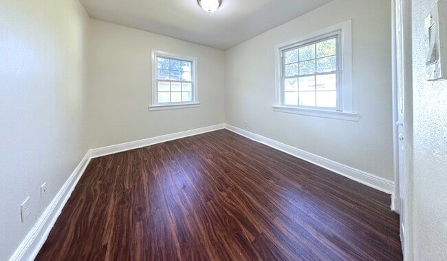 Building Photo - 5506 Staley Dr
