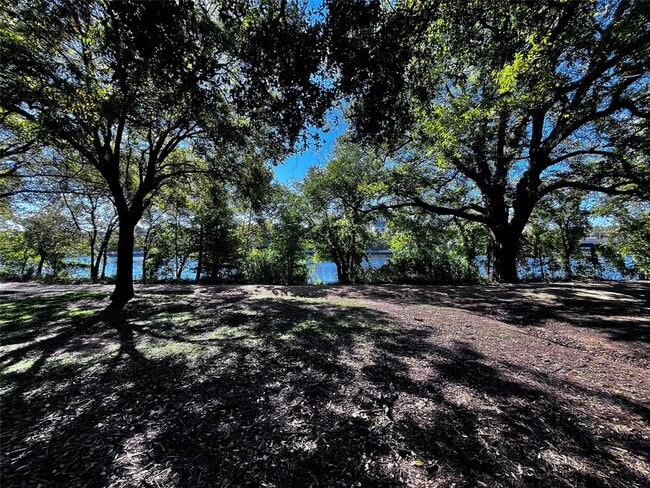 Building Photo - 1507 Holly St