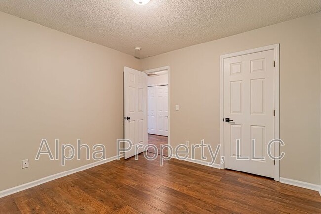 Building Photo - 20 Fairhope Ln
