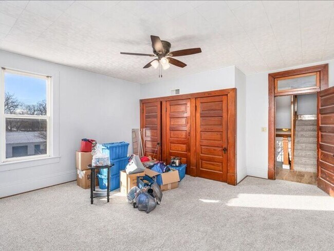 Building Photo - 520 W Bucyrus St