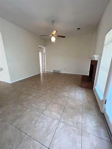 Building Photo - 4558 Kings Grant Dr