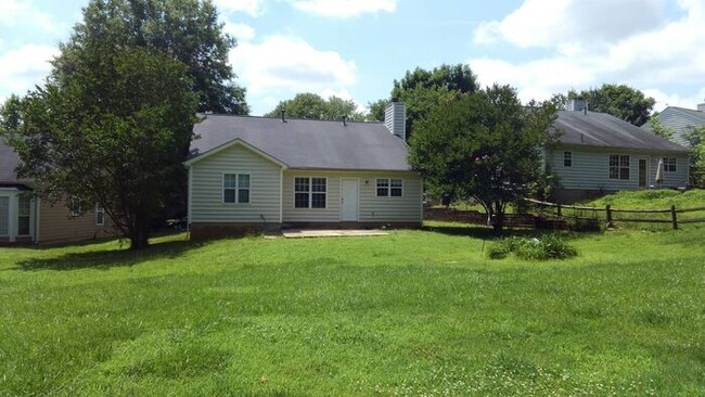 Building Photo - Ranch Style Home in Brawley Farms!