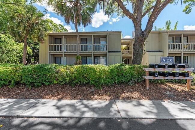 Building Photo - 2232 Bahia Vista St