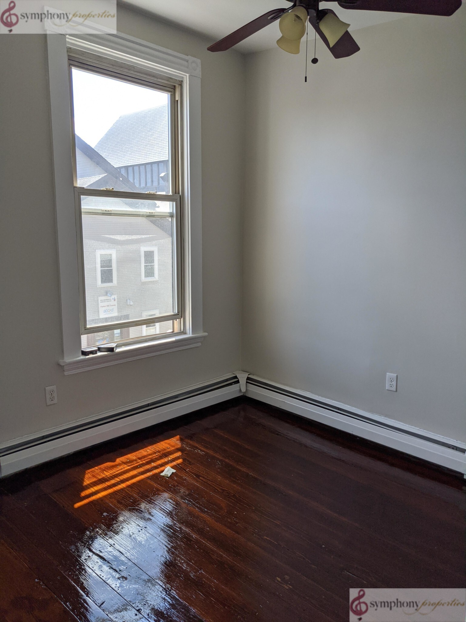 Building Photo - 717 Parker St