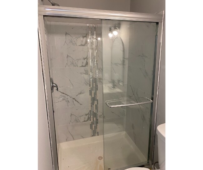 Building Photo - 5112 Belair Rd