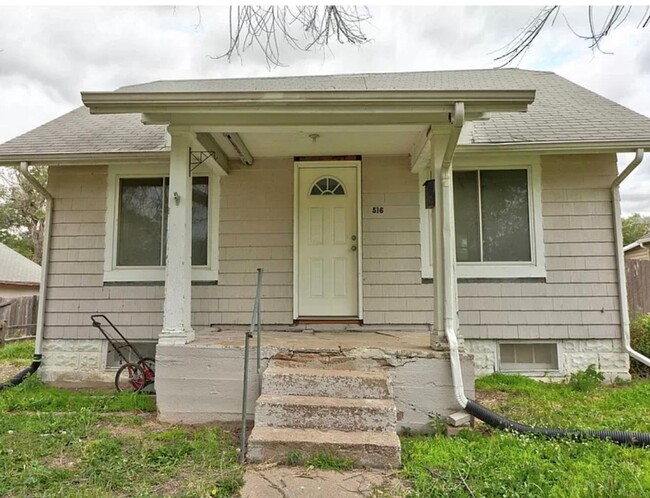 Primary Photo - 795 - 2 bed 1 bath - Single Family Home