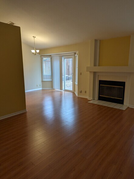 Building Photo - 224 Berry Oak Ct