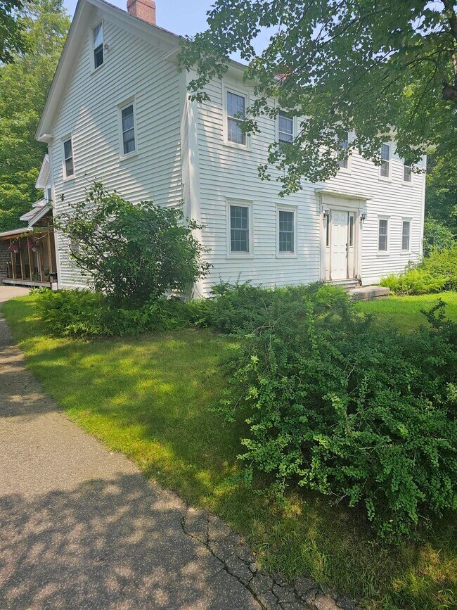 359 Pleasant St 359 Pleasant St Epping NH 03042 Apartment Finder