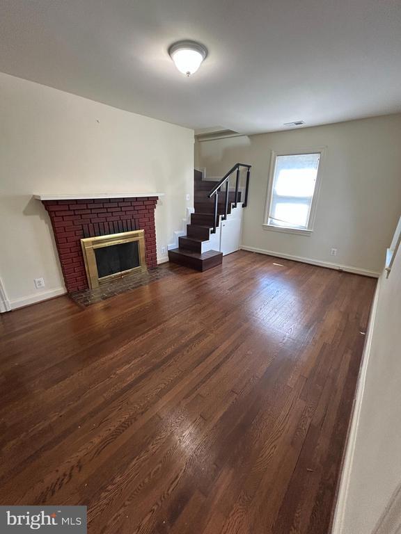 Building Photo - 5516 Greentree Rd
