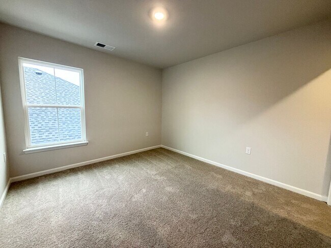 Building Photo - Perfect family home in Ocean Isle Beach