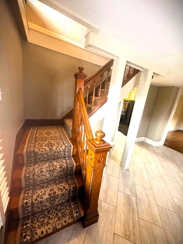 Building Photo - 3 E 3rd Ave